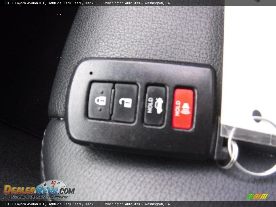 2013 Toyota Avalon XLE Attitude Black Pearl / Black Photo #30
