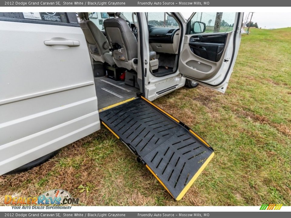 2012 Dodge Grand Caravan SE Stone White / Black/Light Graystone Photo #24