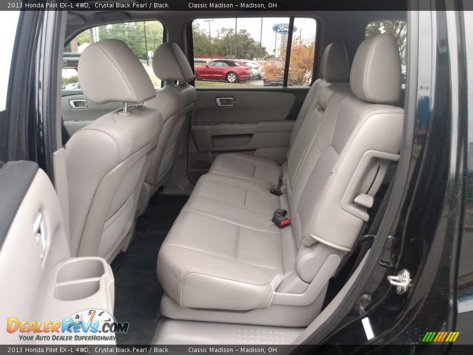 2013 Honda Pilot EX-L 4WD Crystal Black Pearl / Black Photo #17