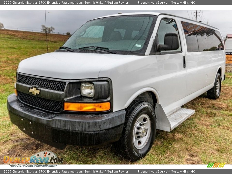 2009 Chevrolet Express 3500 Extended Passenger Van Summit White / Medium Pewter Photo #8