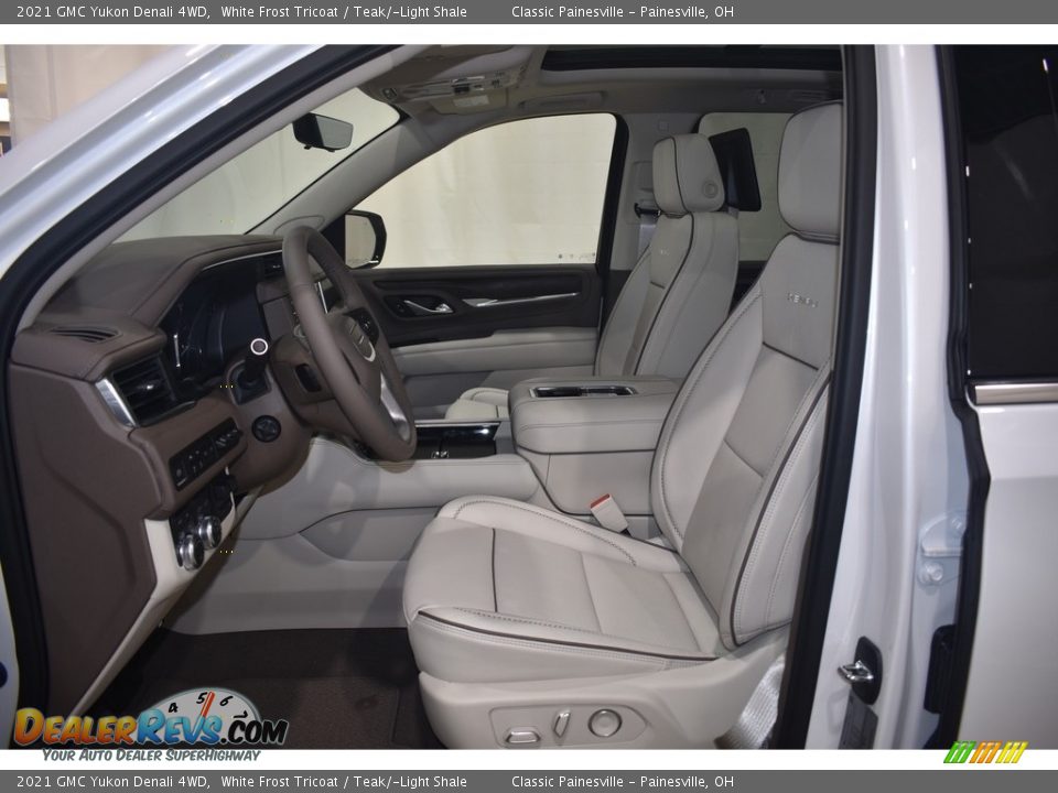 Front Seat of 2021 GMC Yukon Denali 4WD Photo #7