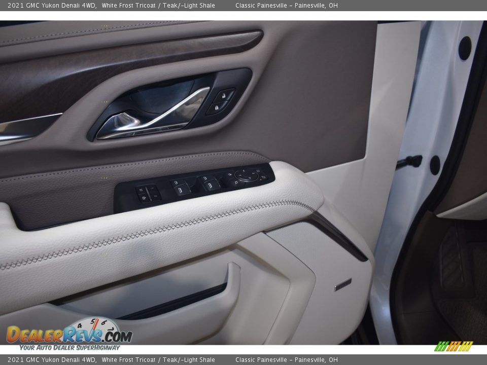 2021 GMC Yukon Denali 4WD White Frost Tricoat / Teak/­Light Shale Photo #10