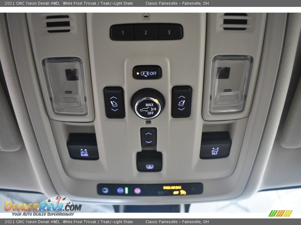 2021 GMC Yukon Denali 4WD White Frost Tricoat / Teak/­Light Shale Photo #16