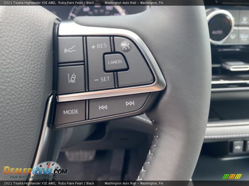 2021 Toyota Highlander XSE AWD Steering Wheel Photo #16