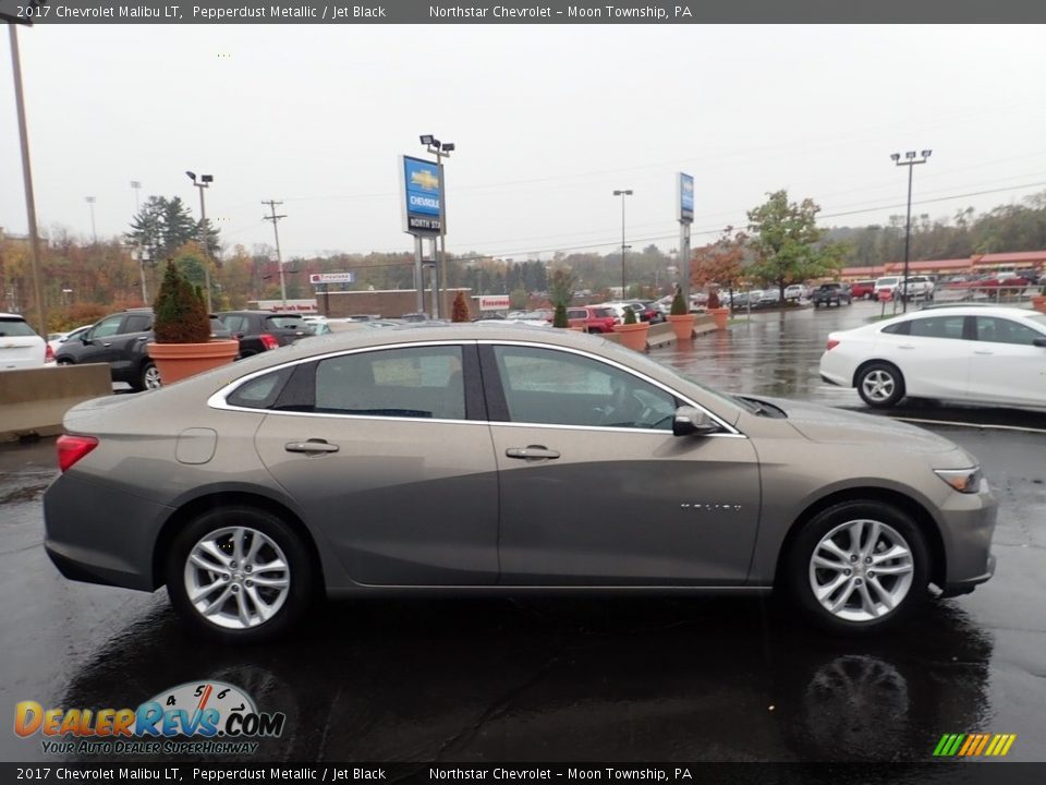 2017 Chevrolet Malibu LT Pepperdust Metallic / Jet Black Photo #10