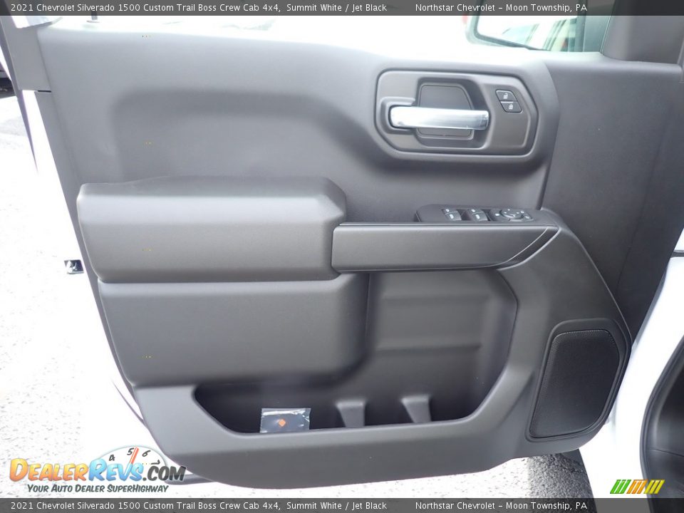 Door Panel of 2021 Chevrolet Silverado 1500 Custom Trail Boss Crew Cab 4x4 Photo #15