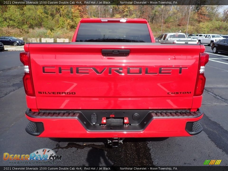 2021 Chevrolet Silverado 1500 Custom Double Cab 4x4 Red Hot / Jet Black Photo #4