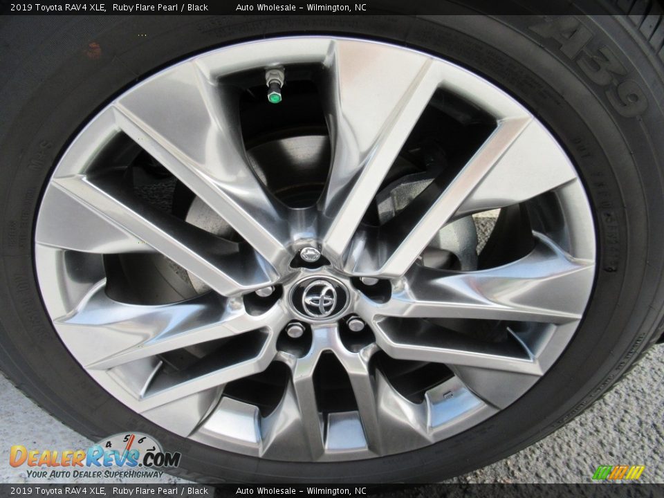 2019 Toyota RAV4 XLE Ruby Flare Pearl / Black Photo #7