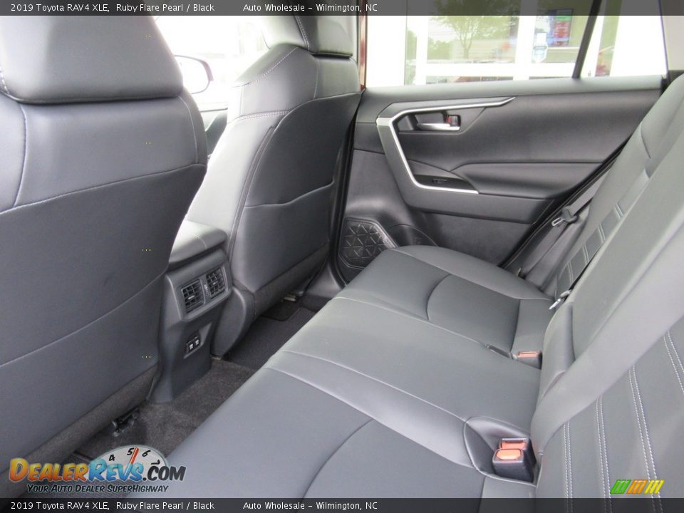 2019 Toyota RAV4 XLE Ruby Flare Pearl / Black Photo #11