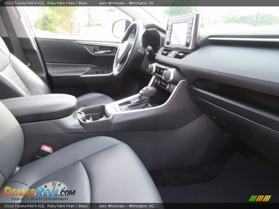 2019 Toyota RAV4 XLE Ruby Flare Pearl / Black Photo #12