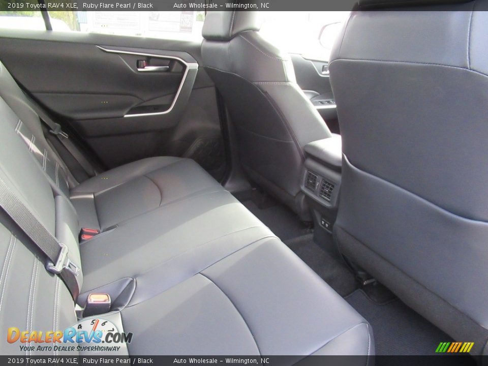 2019 Toyota RAV4 XLE Ruby Flare Pearl / Black Photo #13