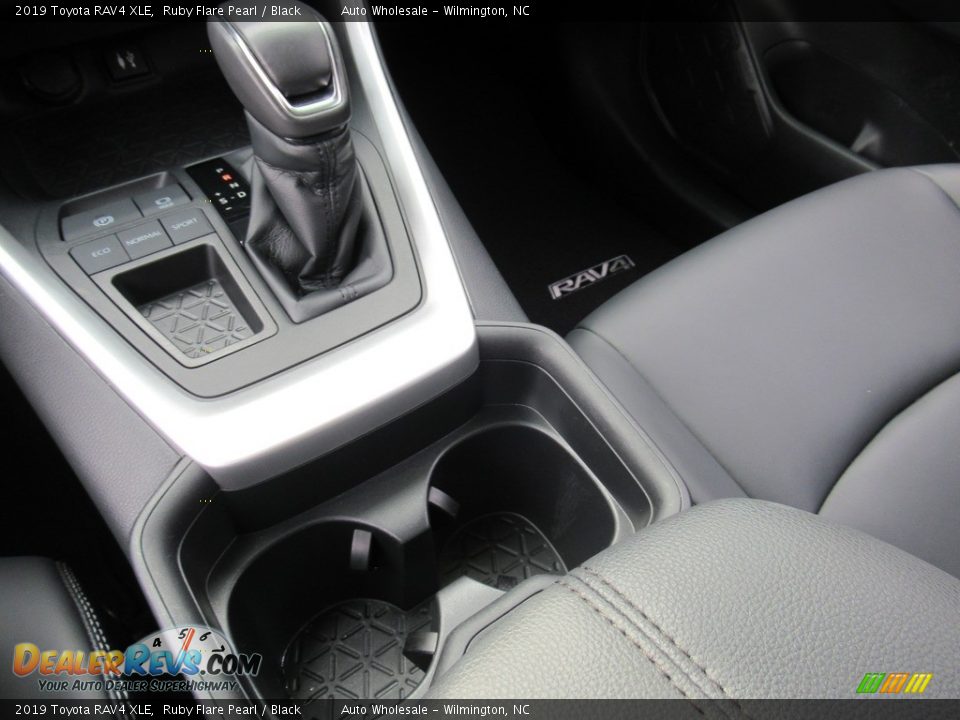 2019 Toyota RAV4 XLE Ruby Flare Pearl / Black Photo #19