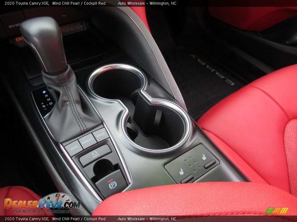 2020 Toyota Camry XSE Shifter Photo #18