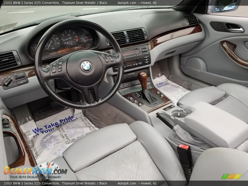 Black Interior - 2003 BMW 3 Series 325i Convertible Photo #10