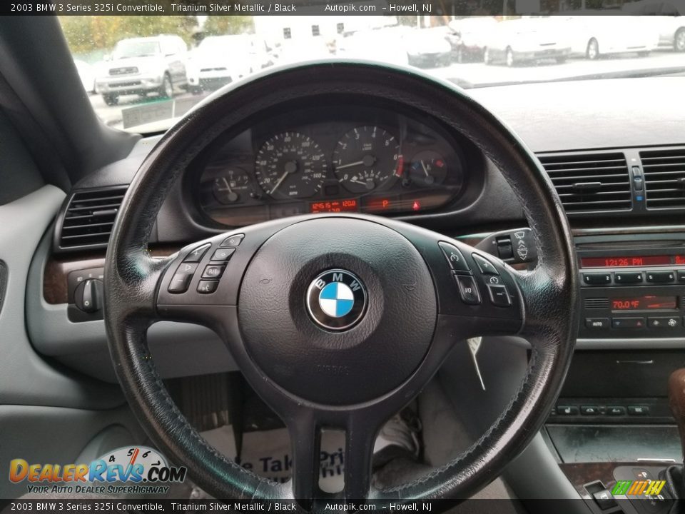 2003 BMW 3 Series 325i Convertible Steering Wheel Photo #17