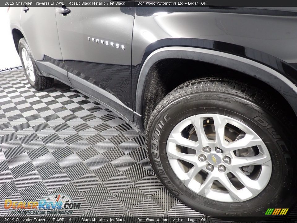 2019 Chevrolet Traverse LT AWD Mosaic Black Metallic / Jet Black Photo #4