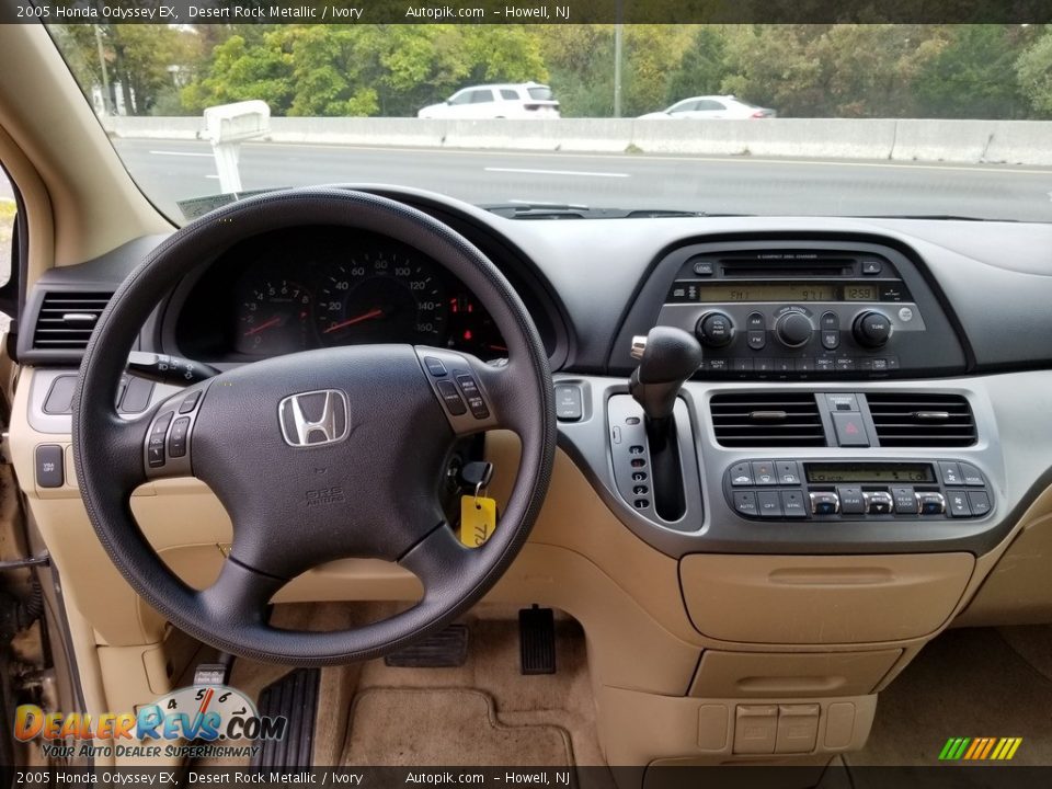 Controls of 2005 Honda Odyssey EX Photo #12