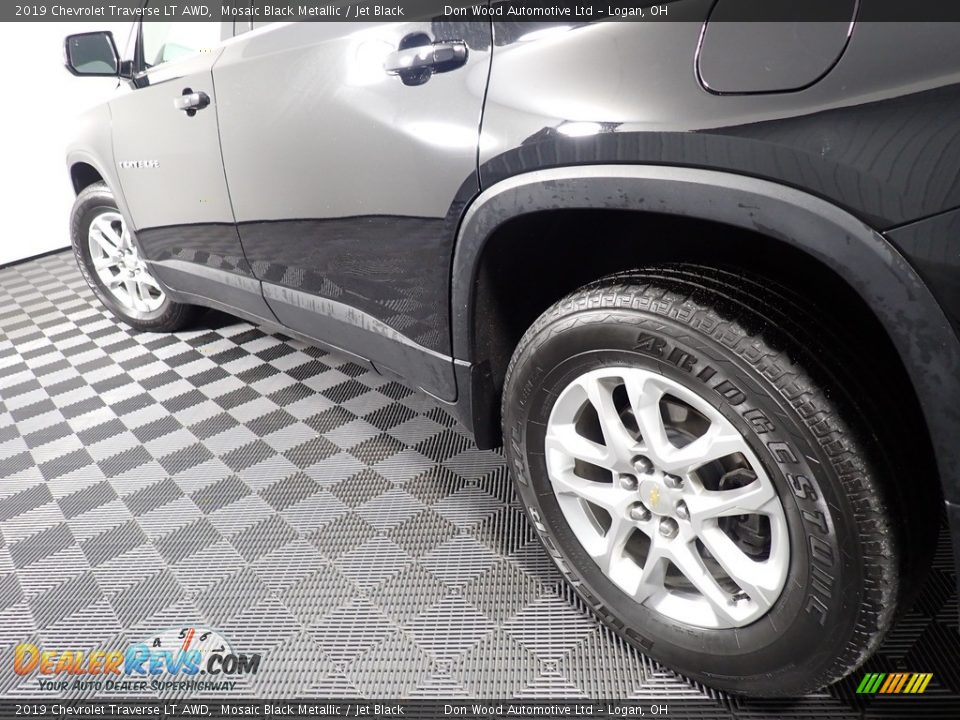 2019 Chevrolet Traverse LT AWD Mosaic Black Metallic / Jet Black Photo #10