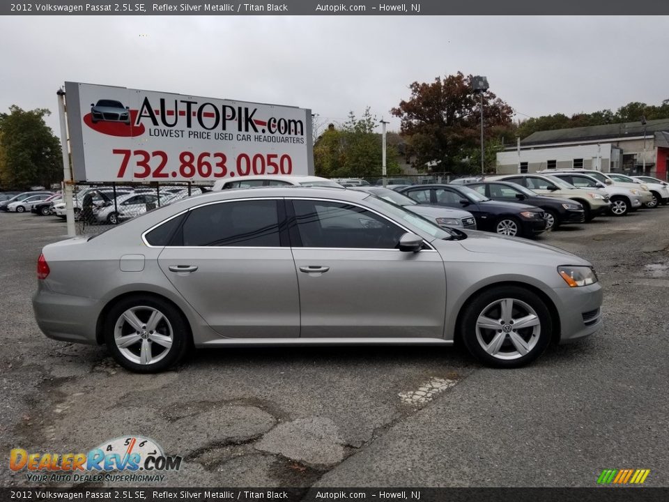 2012 Volkswagen Passat 2.5L SE Reflex Silver Metallic / Titan Black Photo #2