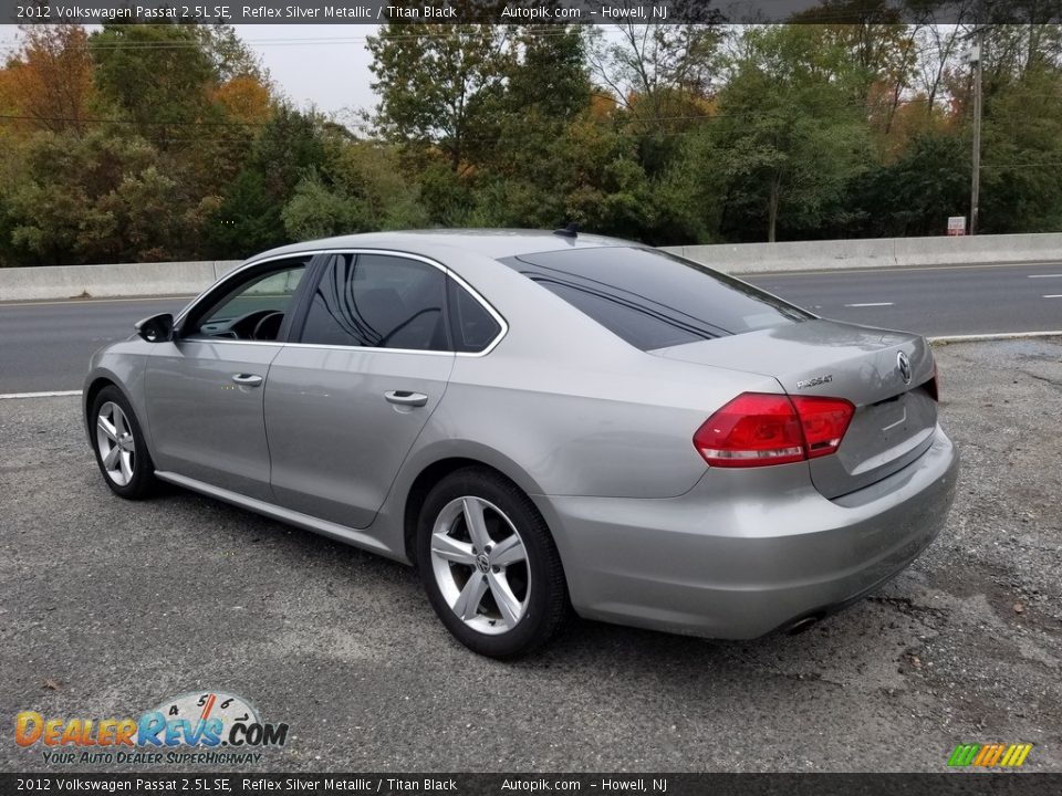 2012 Volkswagen Passat 2.5L SE Reflex Silver Metallic / Titan Black Photo #5