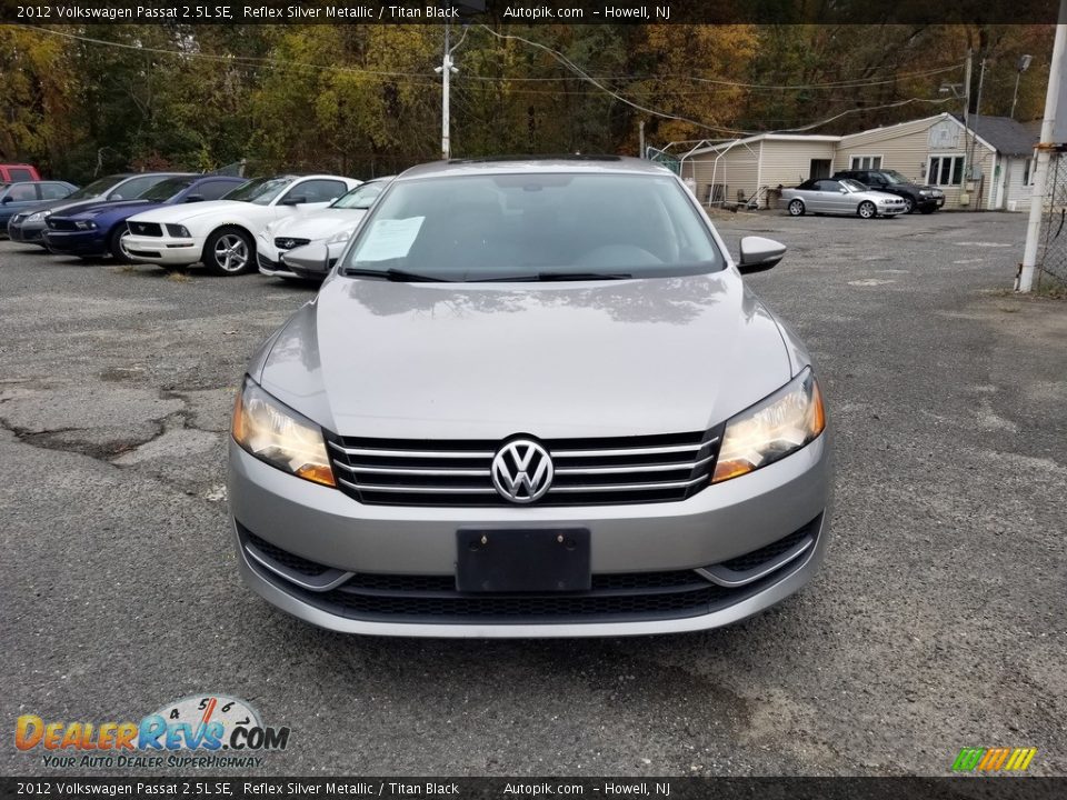 2012 Volkswagen Passat 2.5L SE Reflex Silver Metallic / Titan Black Photo #7