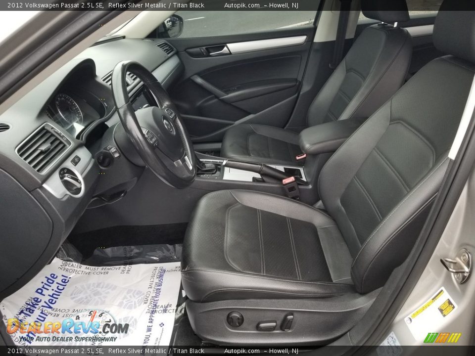 2012 Volkswagen Passat 2.5L SE Reflex Silver Metallic / Titan Black Photo #8