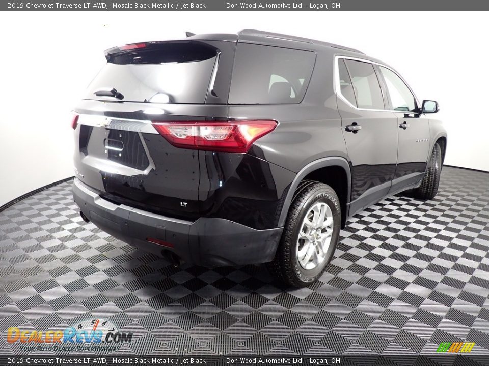 2019 Chevrolet Traverse LT AWD Mosaic Black Metallic / Jet Black Photo #18