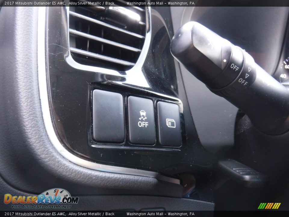 Controls of 2017 Mitsubishi Outlander ES AWC Photo #19