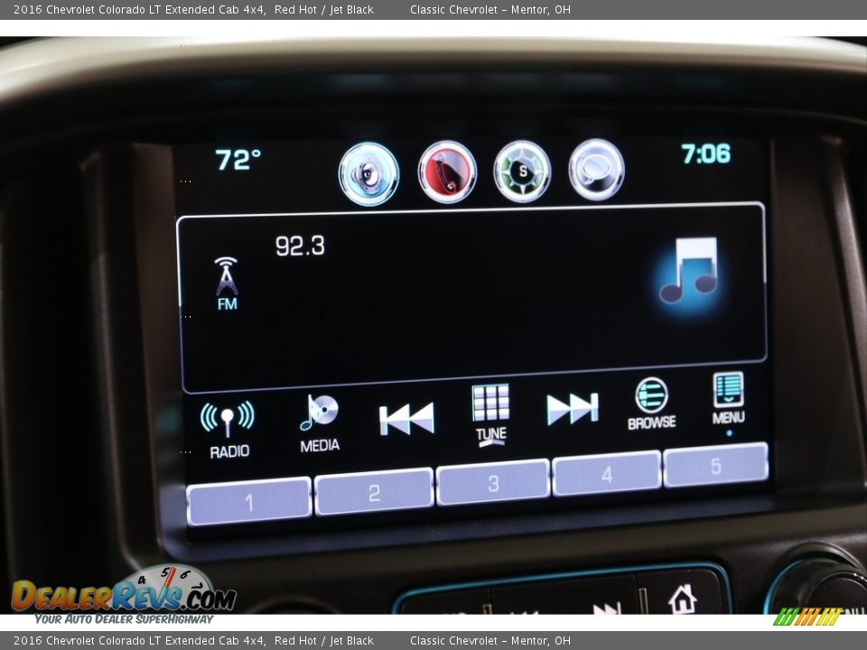 Controls of 2016 Chevrolet Colorado LT Extended Cab 4x4 Photo #12