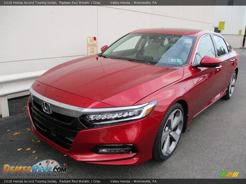 2018 Honda Accord Touring Sedan Radiant Red Metallic / Gray Photo #9