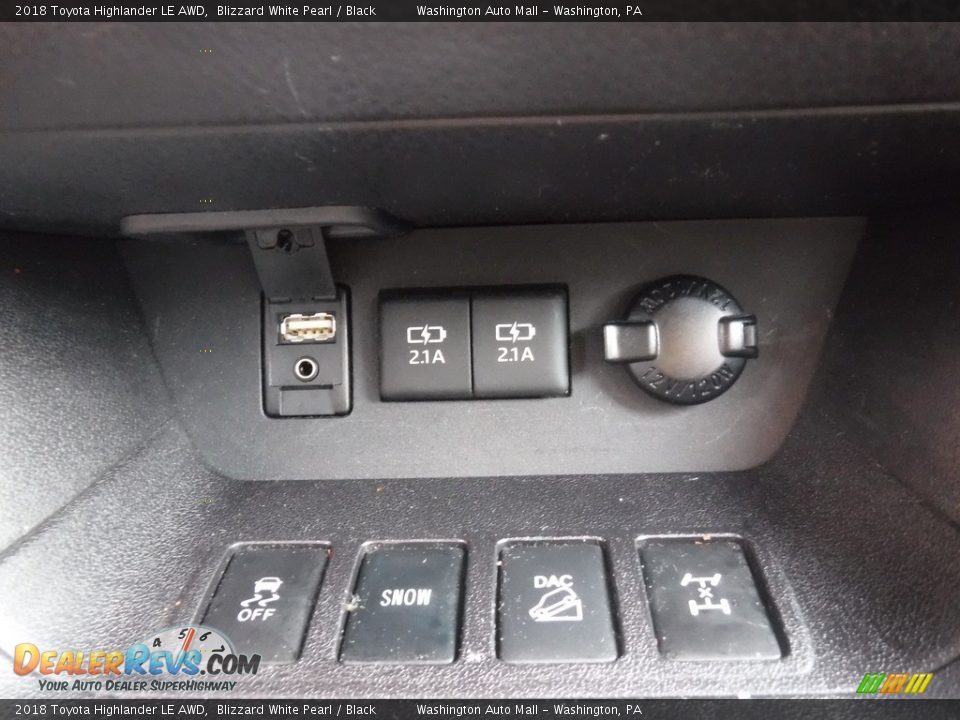 2018 Toyota Highlander LE AWD Blizzard White Pearl / Black Photo #7