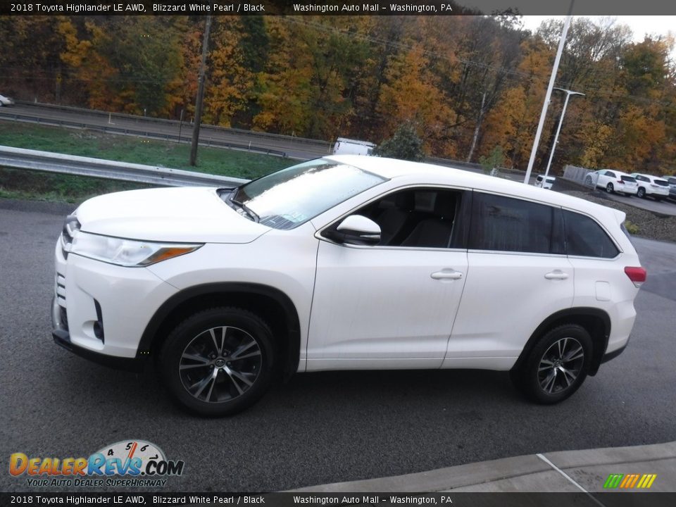 2018 Toyota Highlander LE AWD Blizzard White Pearl / Black Photo #11