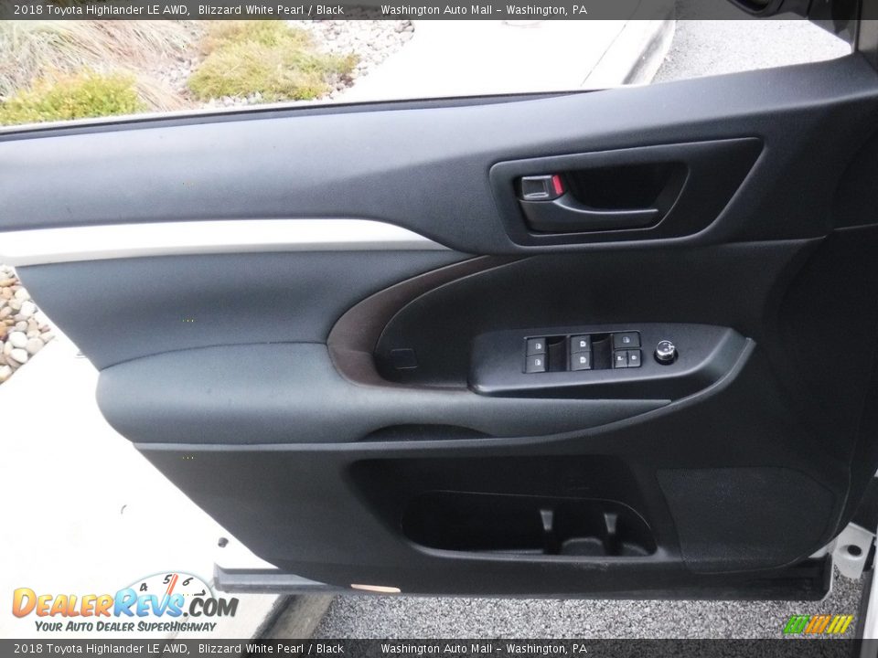 2018 Toyota Highlander LE AWD Blizzard White Pearl / Black Photo #17