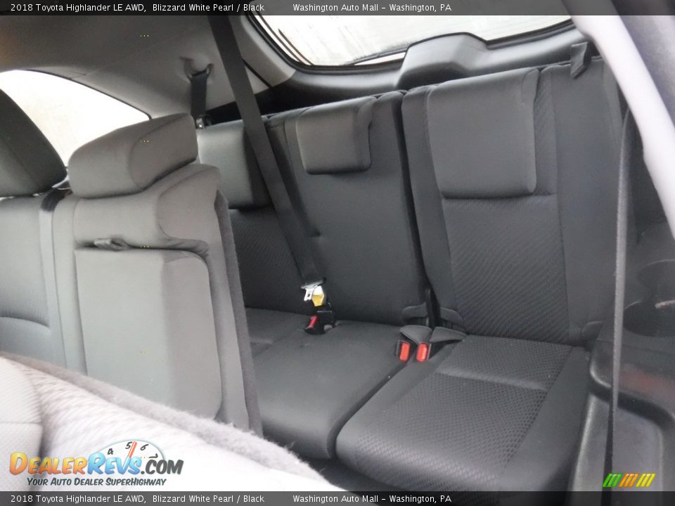 2018 Toyota Highlander LE AWD Blizzard White Pearl / Black Photo #25