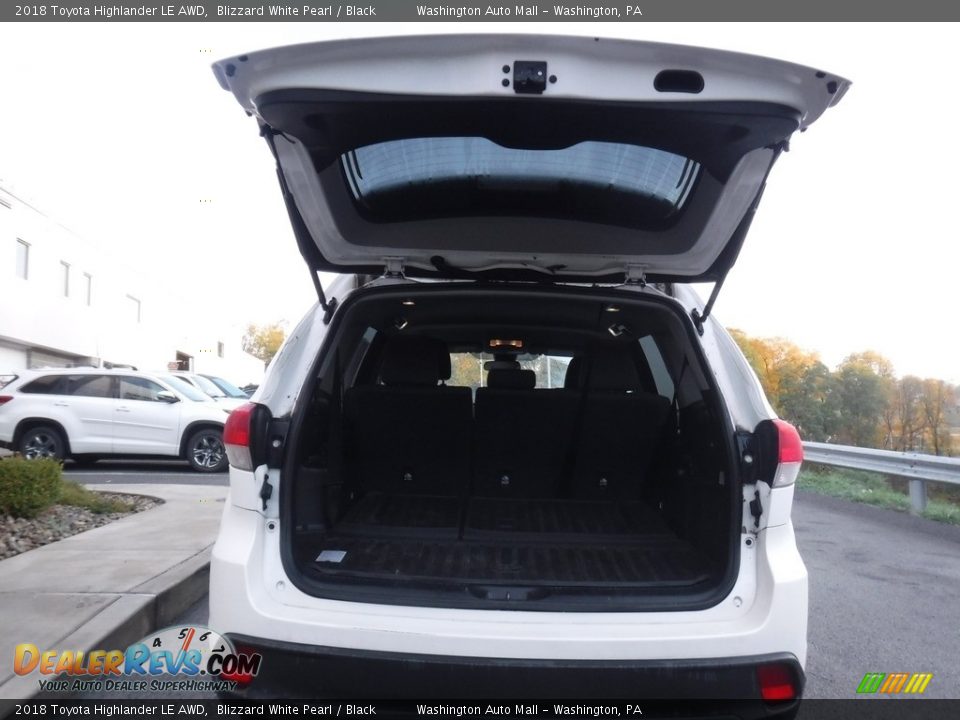 2018 Toyota Highlander LE AWD Blizzard White Pearl / Black Photo #26