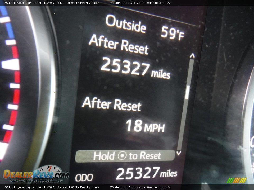 2018 Toyota Highlander LE AWD Blizzard White Pearl / Black Photo #28