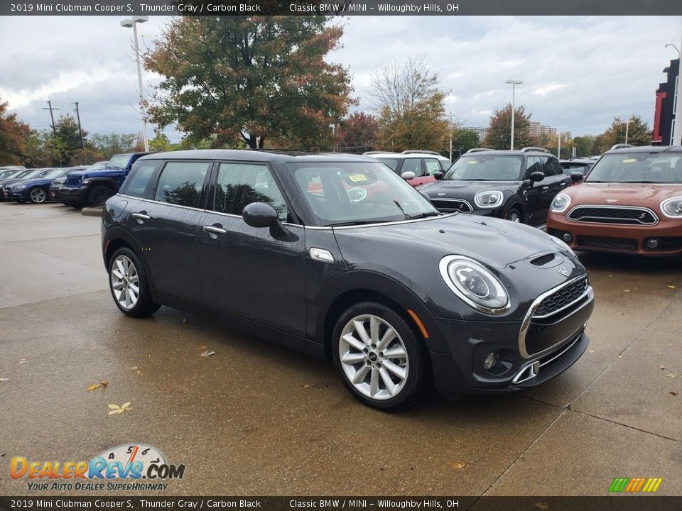 Front 3/4 View of 2019 Mini Clubman Cooper S Photo #1