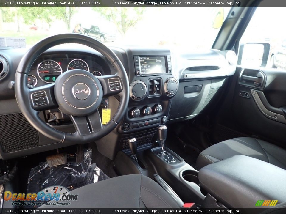 2017 Jeep Wrangler Unlimited Sport 4x4 Black / Black Photo #15