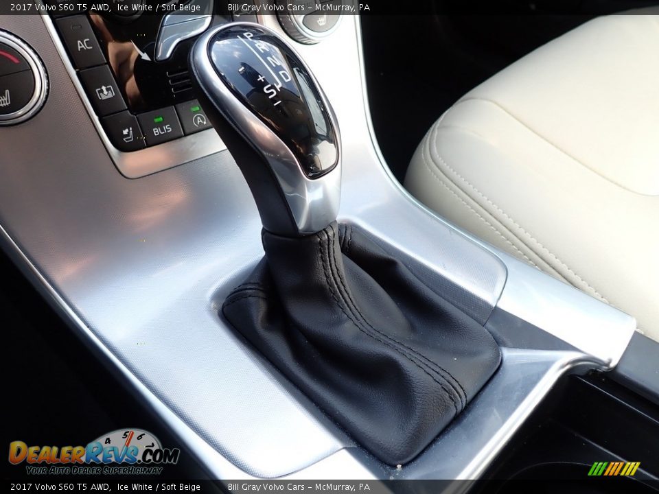 2017 Volvo S60 T5 AWD Shifter Photo #18