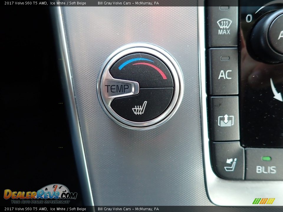 Controls of 2017 Volvo S60 T5 AWD Photo #19