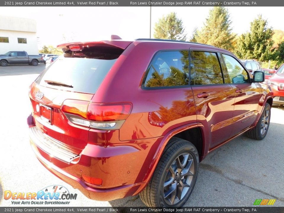 2021 Jeep Grand Cherokee Limited 4x4 Velvet Red Pearl / Black Photo #5