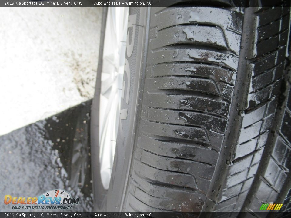 2019 Kia Sportage LX Mineral Silver / Gray Photo #8