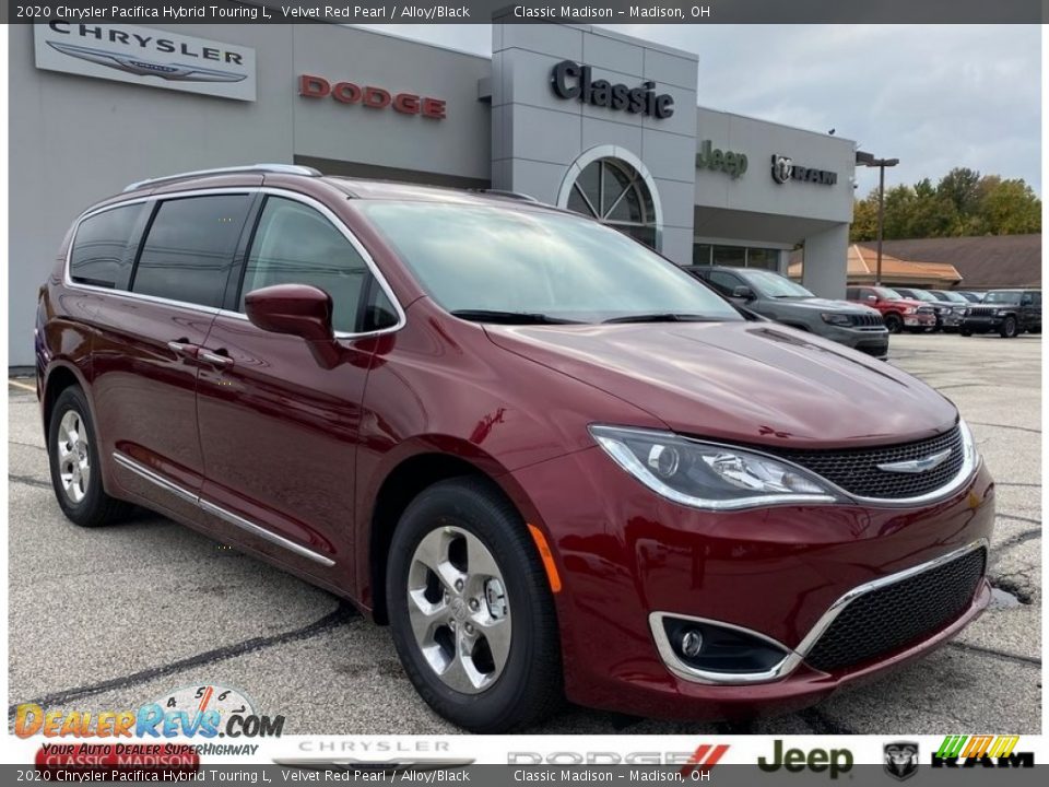 2020 Chrysler Pacifica Hybrid Touring L Velvet Red Pearl / Alloy/Black Photo #1