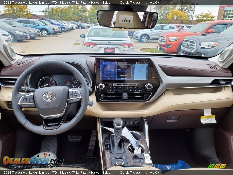 Dashboard of 2021 Toyota Highlander Limited AWD Photo #4