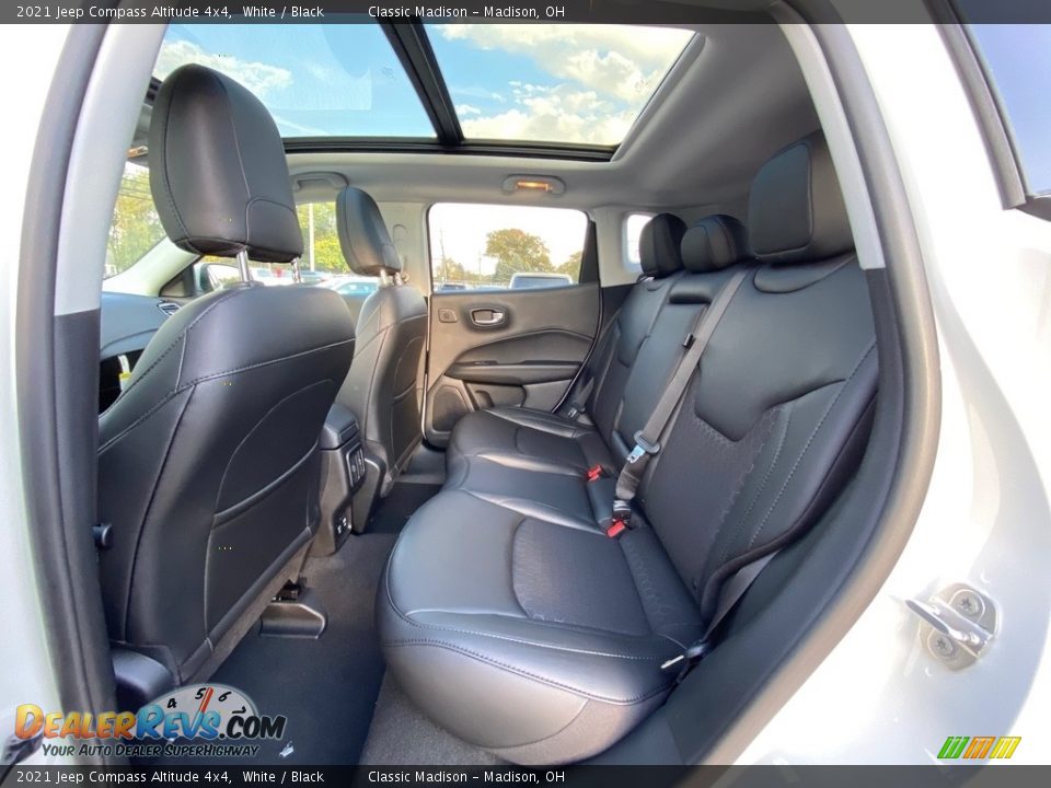 2021 Jeep Compass Altitude 4x4 White / Black Photo #3