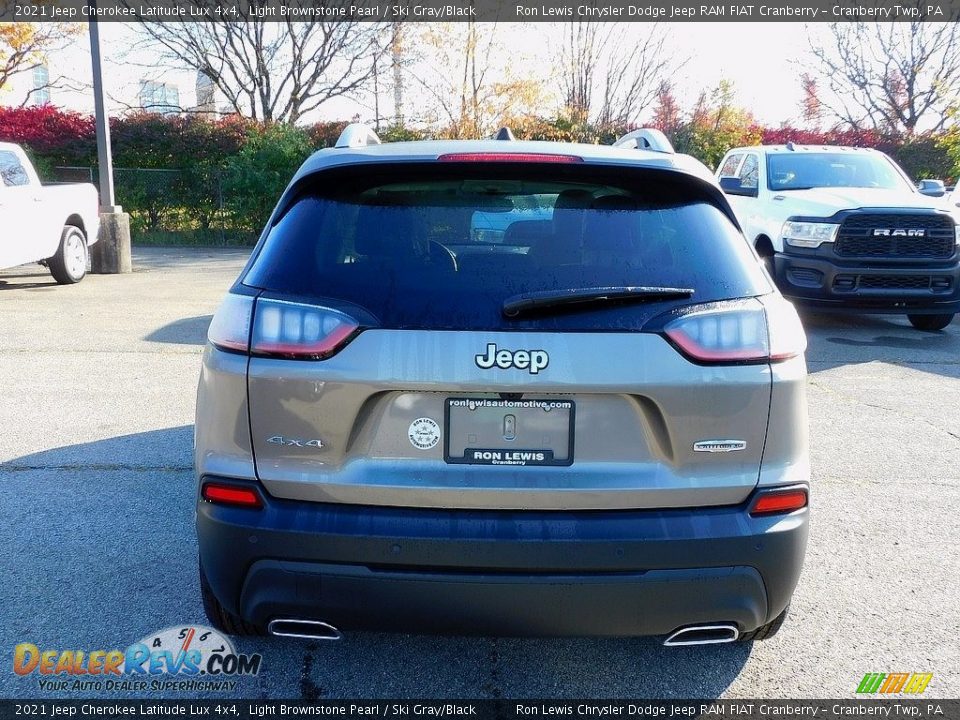 2021 Jeep Cherokee Latitude Lux 4x4 Light Brownstone Pearl / Ski Gray/Black Photo #6