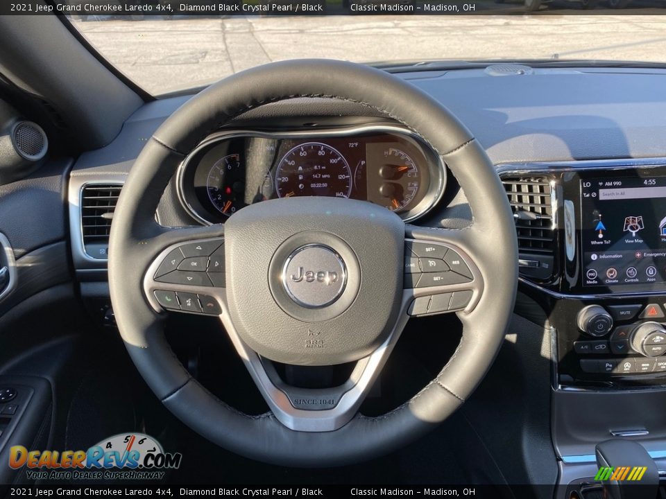2021 Jeep Grand Cherokee Laredo 4x4 Diamond Black Crystal Pearl / Black Photo #5