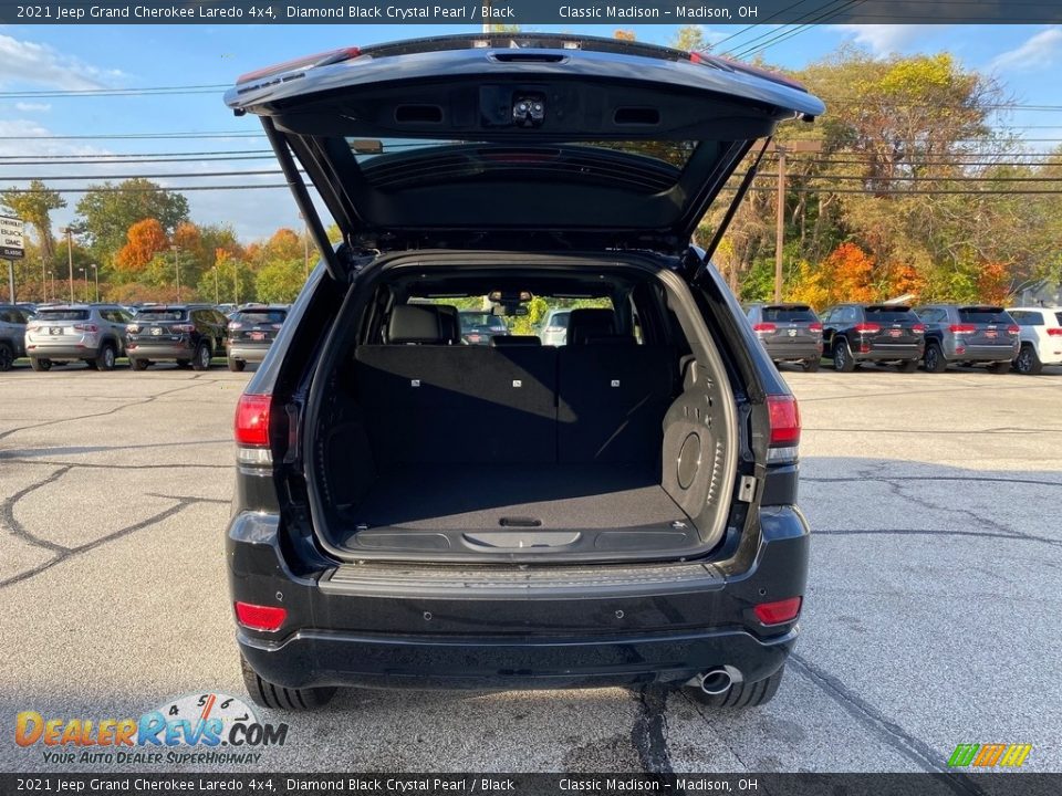 2021 Jeep Grand Cherokee Laredo 4x4 Diamond Black Crystal Pearl / Black Photo #11