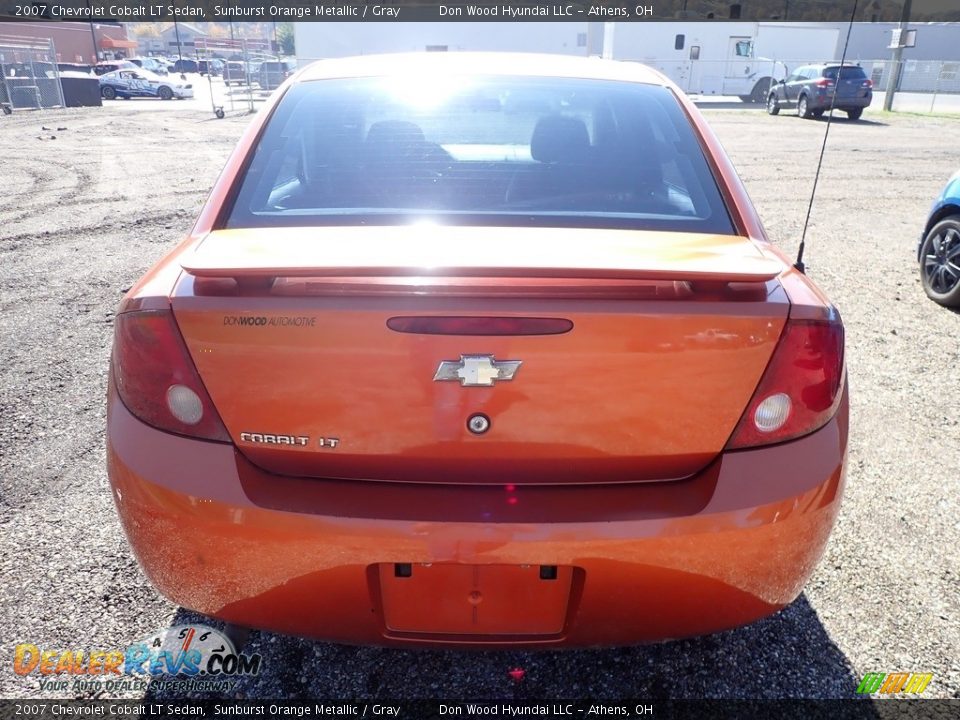 2007 Chevrolet Cobalt LT Sedan Sunburst Orange Metallic / Gray Photo #11