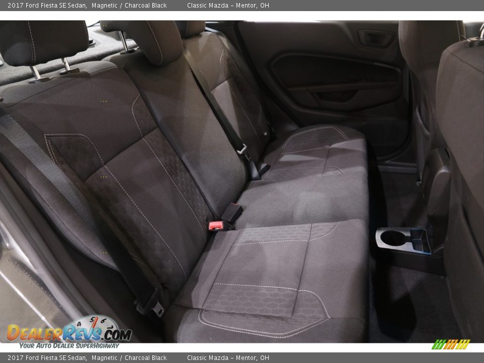 2017 Ford Fiesta SE Sedan Magnetic / Charcoal Black Photo #13